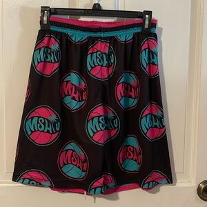 Basketball shorts 🌴